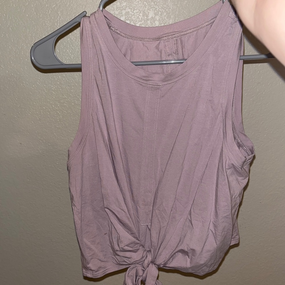 Lululemon tank